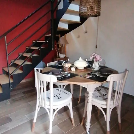 La Ruine Du Jardin